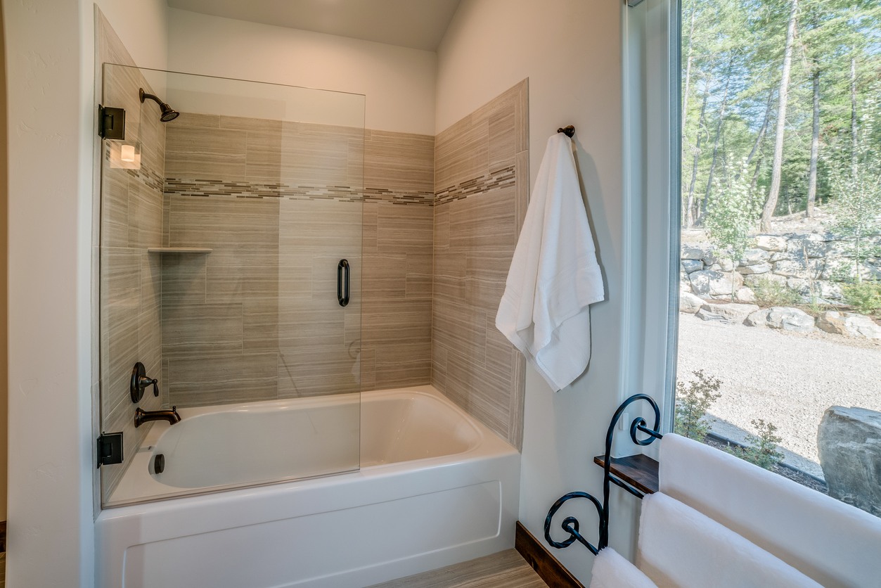 Shower & Tub Installation in Sunset